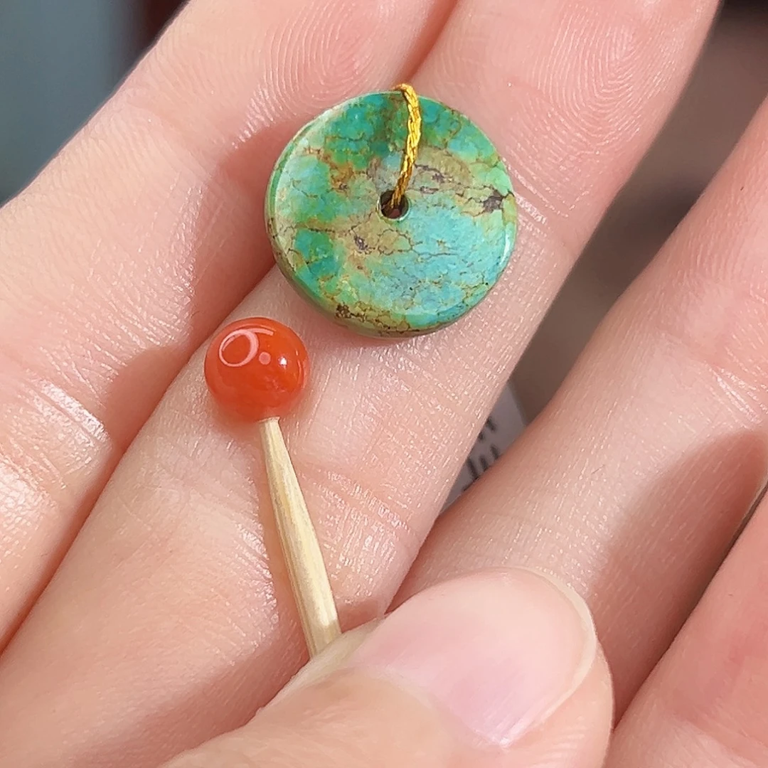 南红玛瑙未镶嵌珠宝奇石