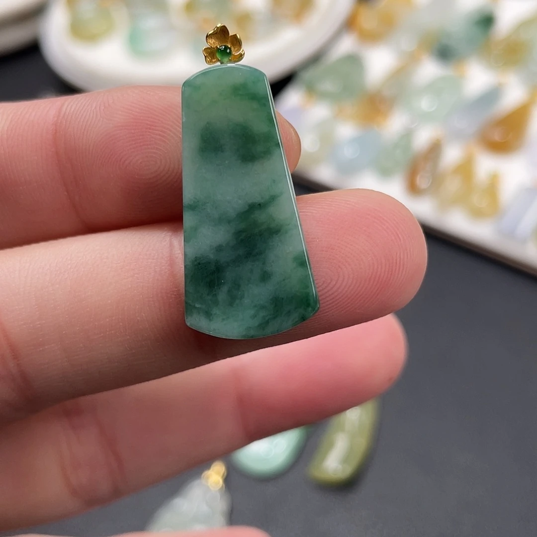 翡翠18K金镶嵌吊坠(不含链)无事牌