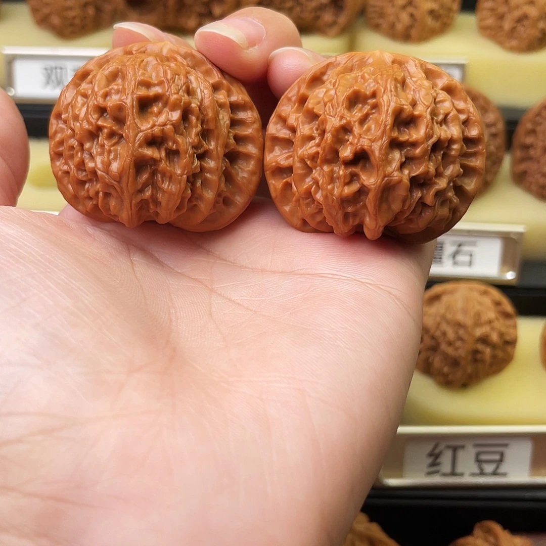 文玩核桃吊坠宫灯42尺929