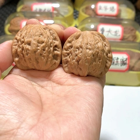 吊坠文玩核桃云雾山