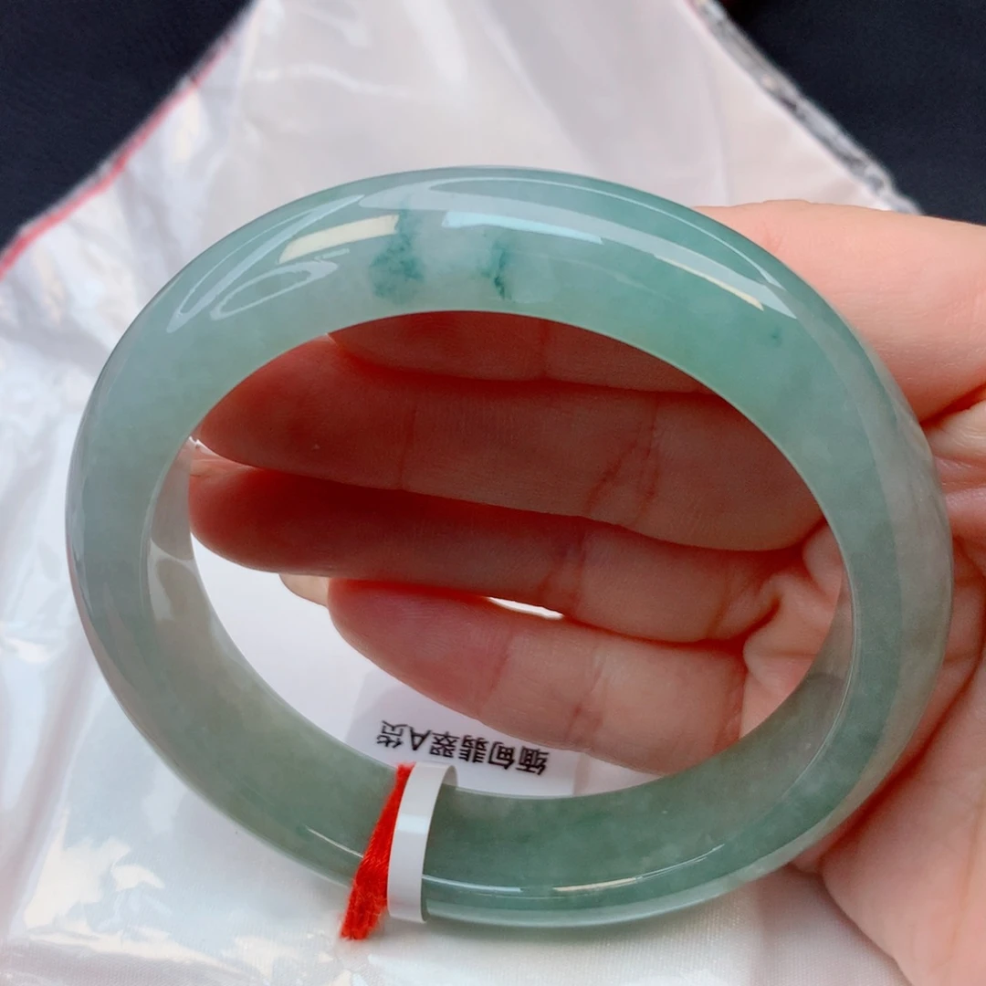 翡翠未镶嵌手镯58-59湖水绿