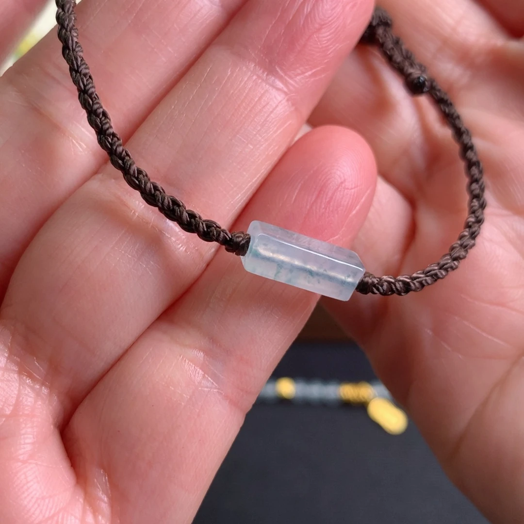 翡翠手绳未镶嵌欧*姐路路通