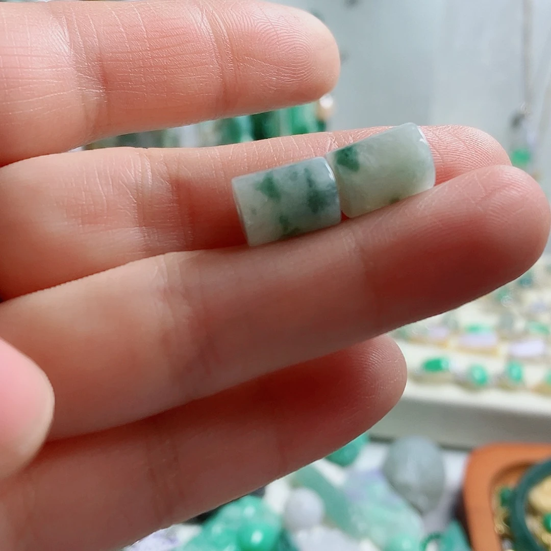 翡翠未镶嵌颈饰37一对卡8桶珠