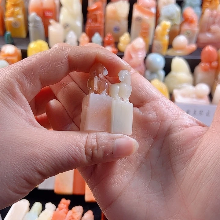 老挝石印石山*1.3厘米，马