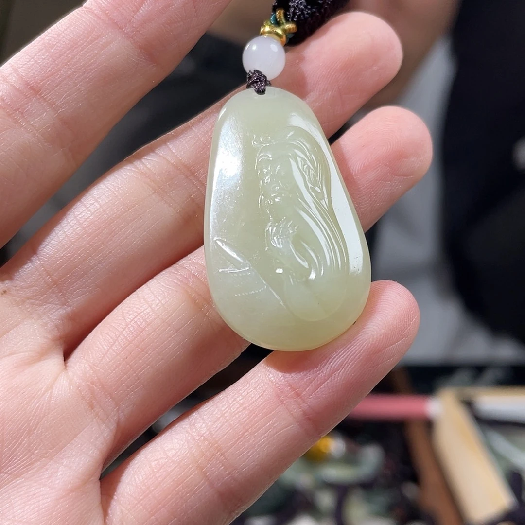 和田玉未镶嵌颈饰