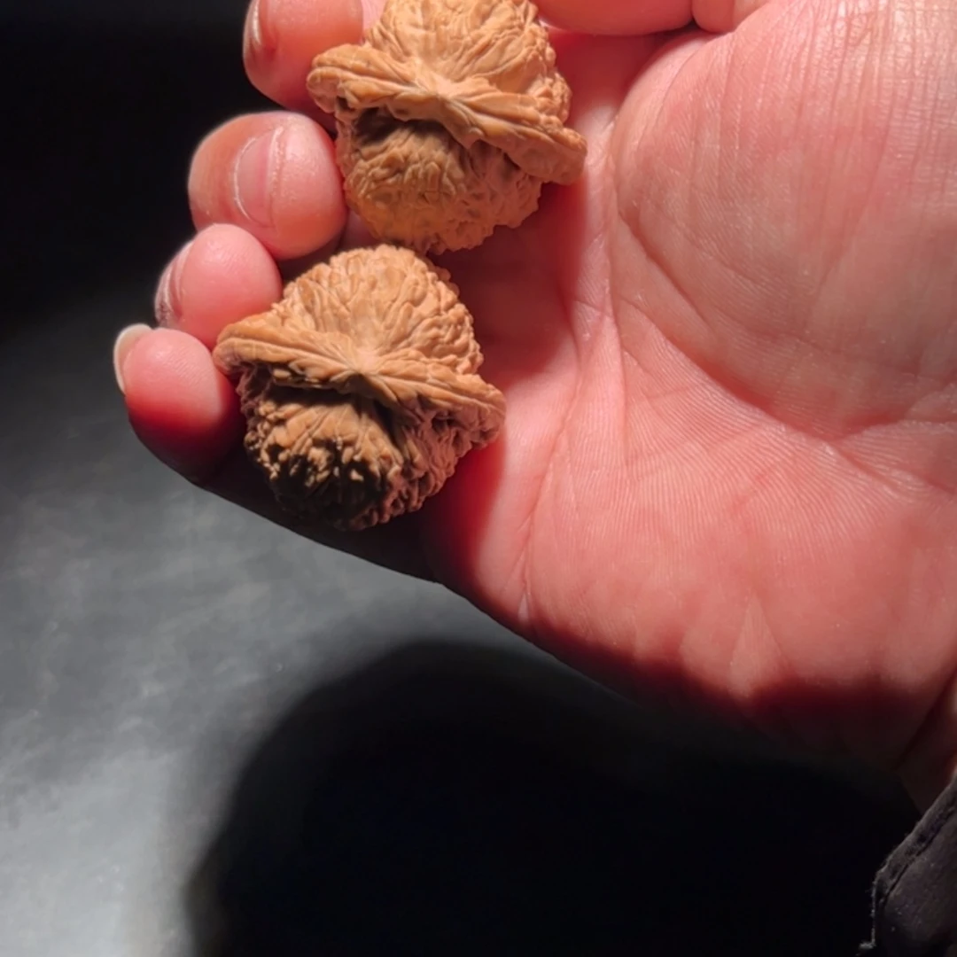 【闪购商品】A****风文玩核桃木制手把件