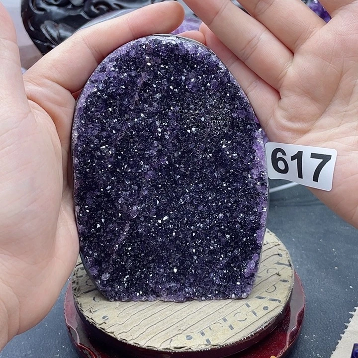 未镶嵌水晶大型摆件（非配饰）