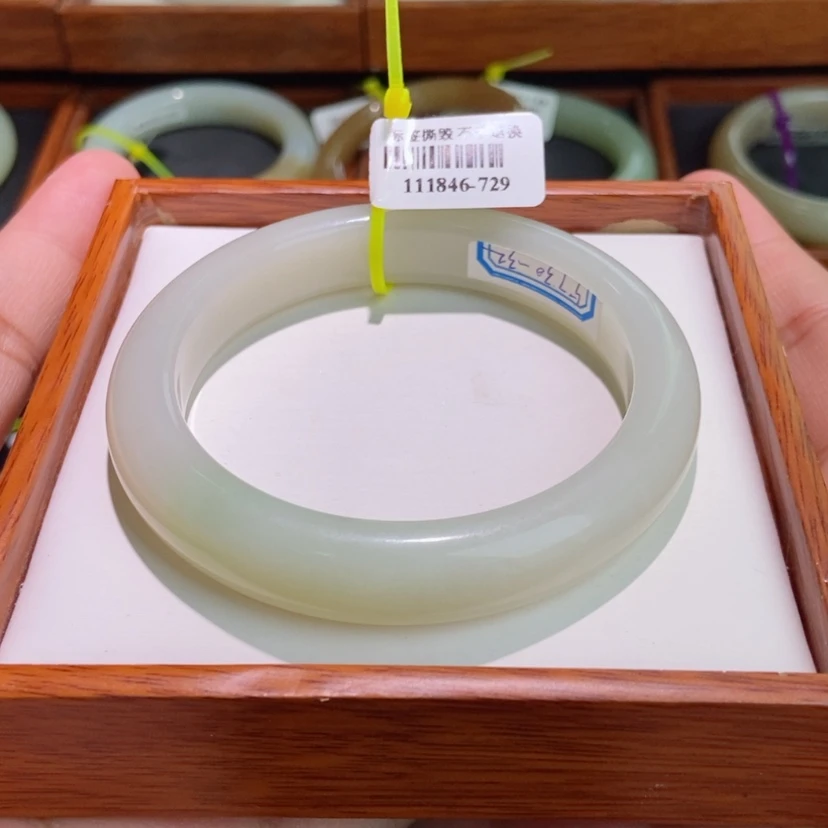 【闪购商品】和田玉手镯未镶嵌5758