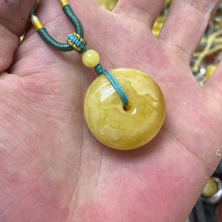 裸石蜜蜡未镶嵌吊坠