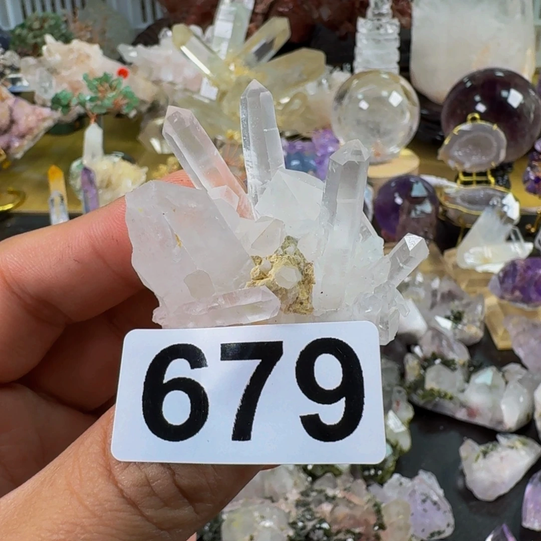 珠宝半成品水晶未镶嵌