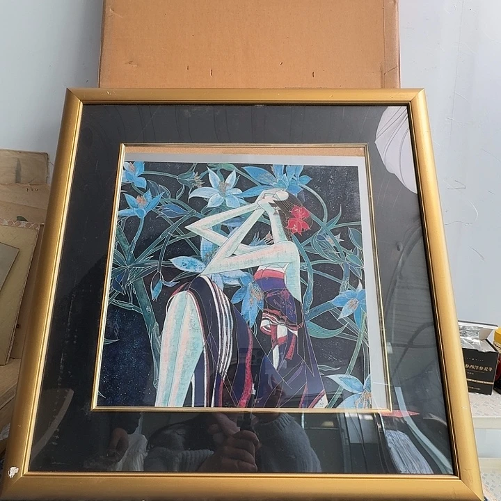 杨***胜中古框画有瑕疵破损已拍