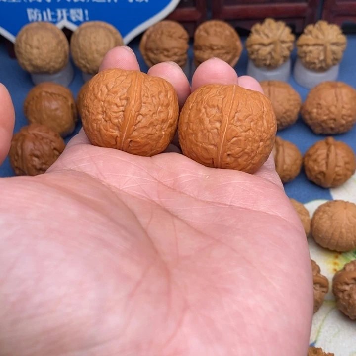 文玩核桃把件福瓜元宝