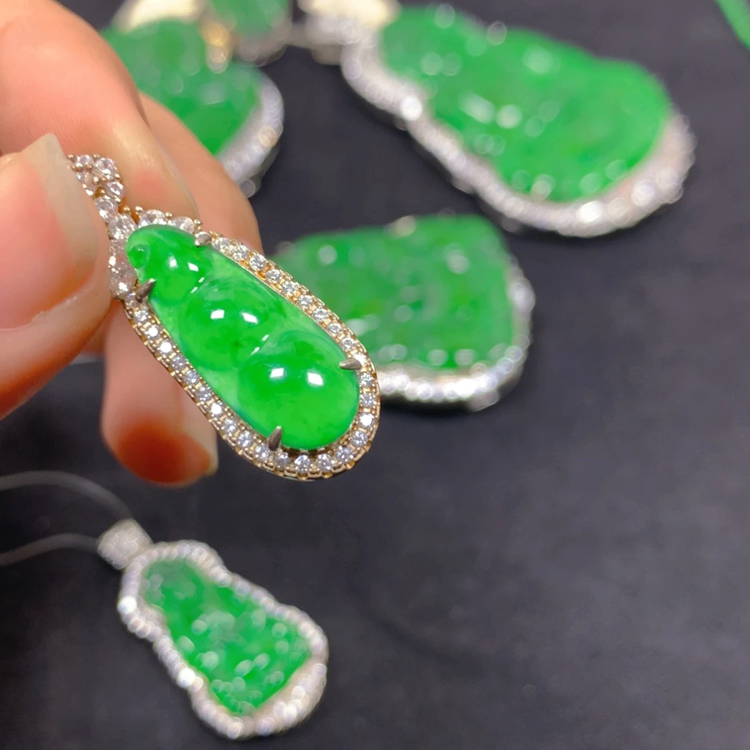 翡翠银S925镶嵌颈饰