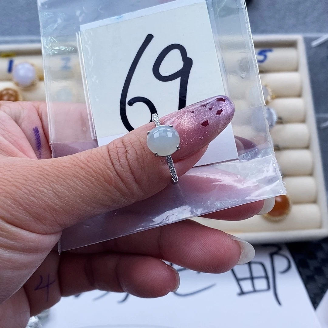 翡翠未镶嵌戒指缅甸