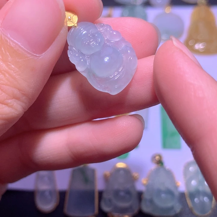 颈饰18K金镶嵌翡翠翡翠