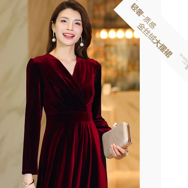 2025年秋冬高端金丝绒连衣裙女名媛气质酒红收腰显瘦显高长袖长裙
