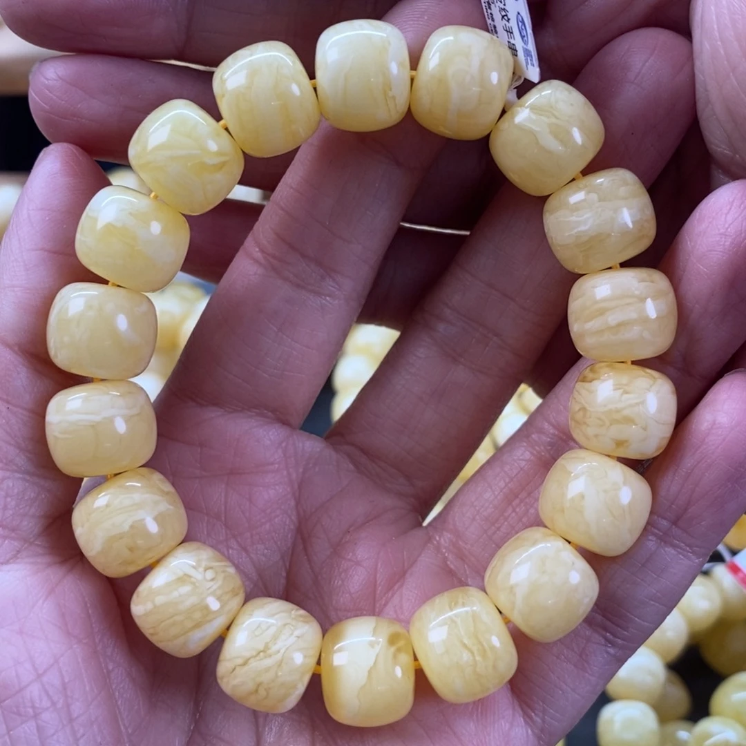 蜜蜡裸石未镶嵌仰****拍