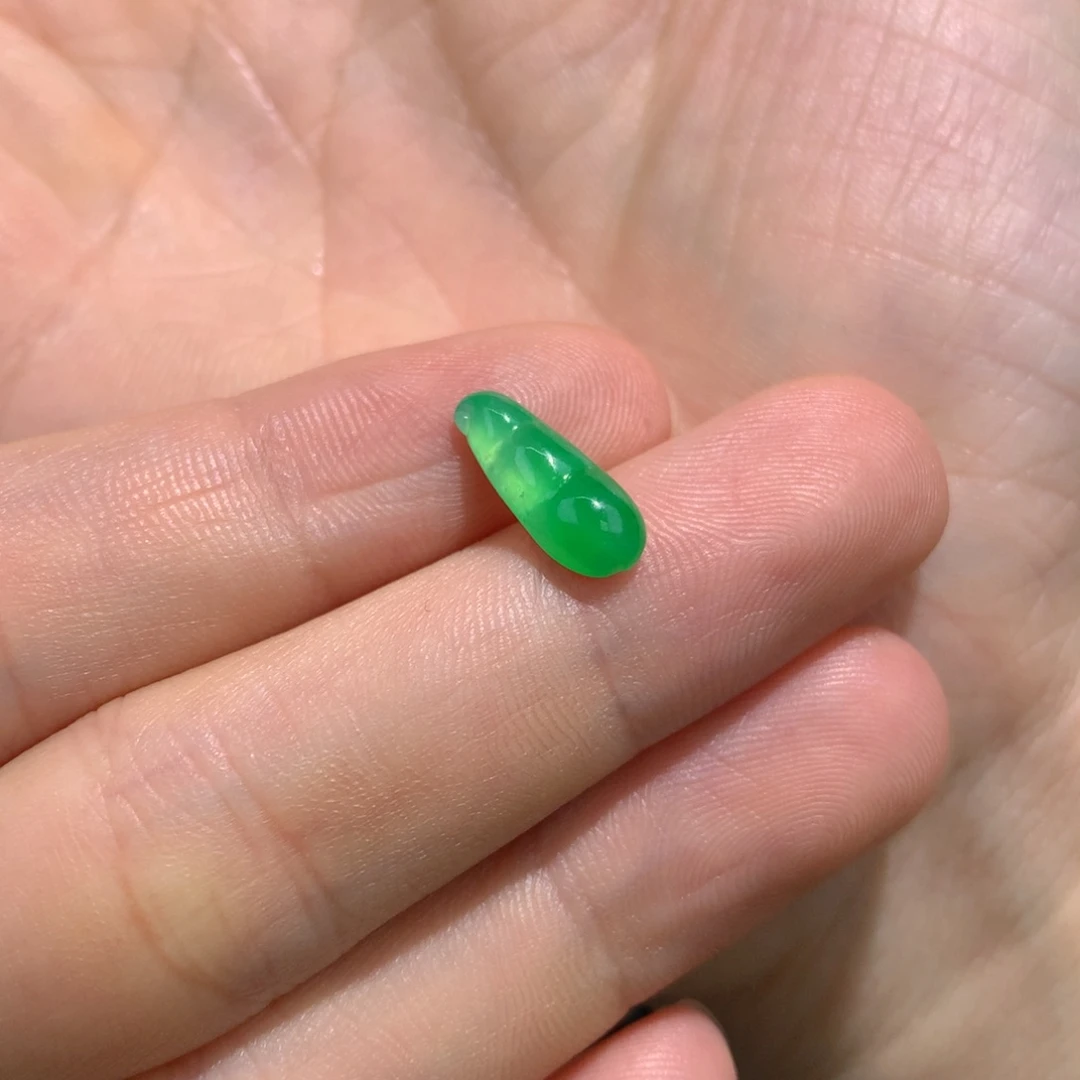 翡翠裸石翡翠豆子