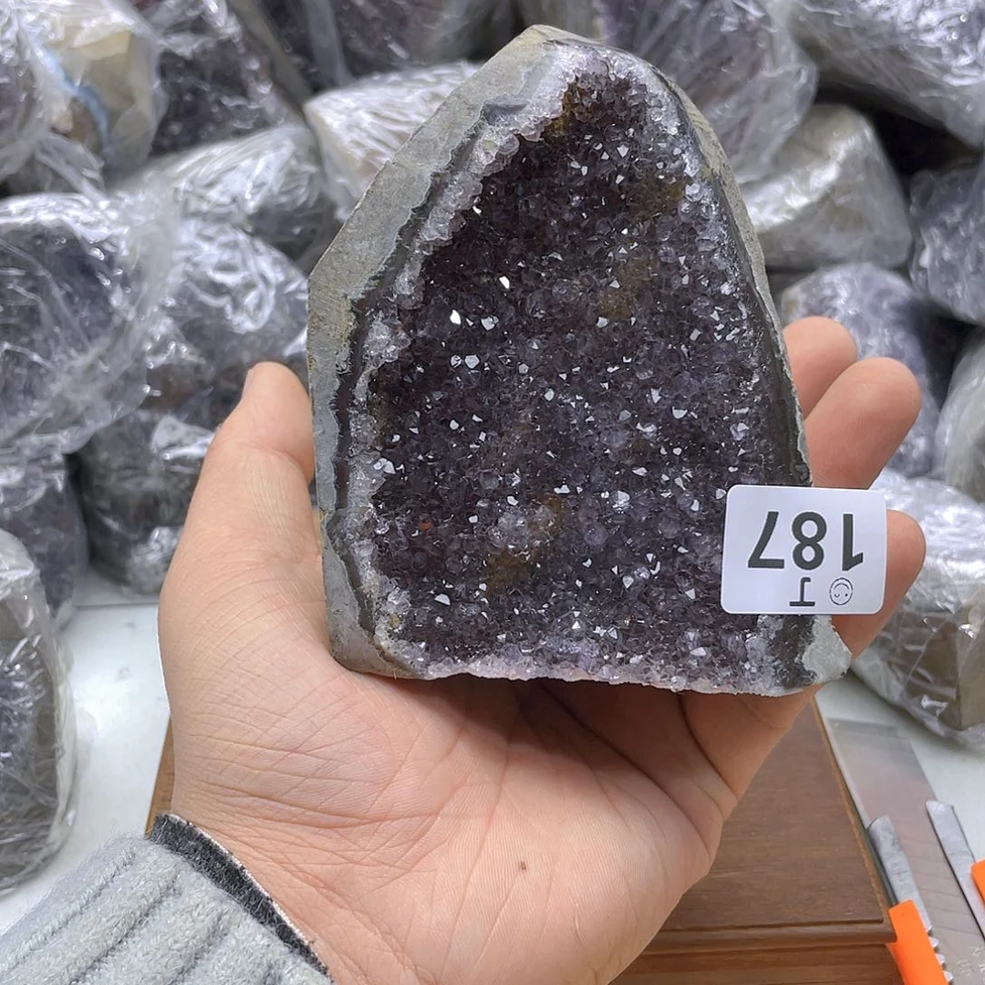 紫晶大型摆件（非配饰）未镶嵌