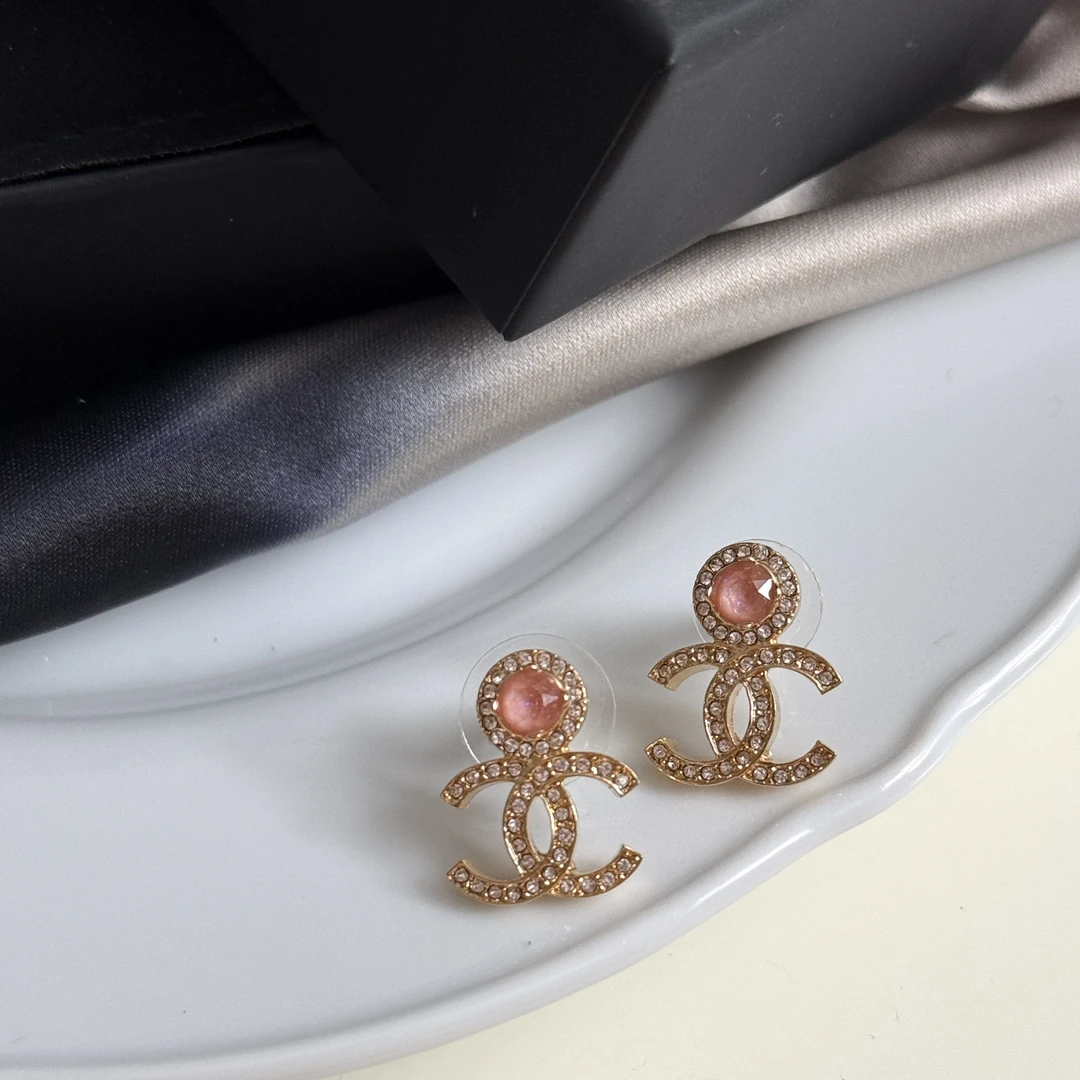 99新 Chanel/香奈儿 Azul-23B粉色满钻圆钻双c气质温柔耳钉/38910