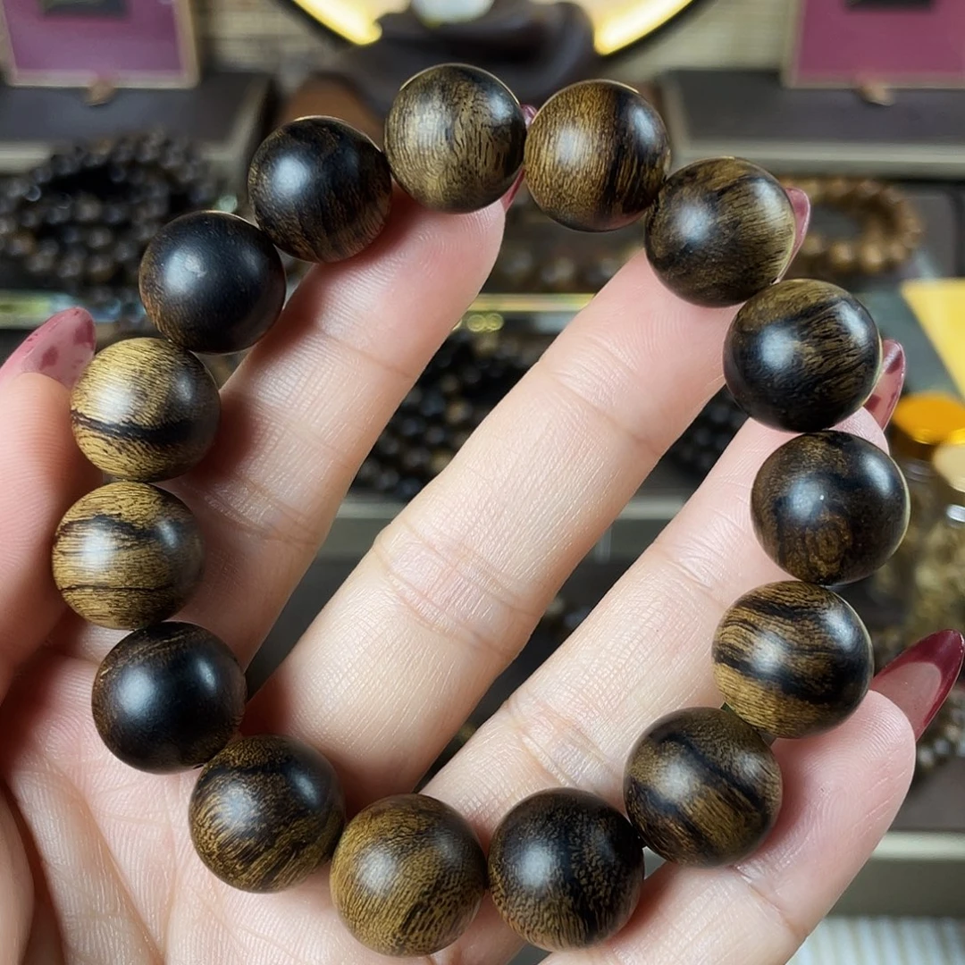 沉香手串越南芽庄老白棋玉化老料瘤疤1.4