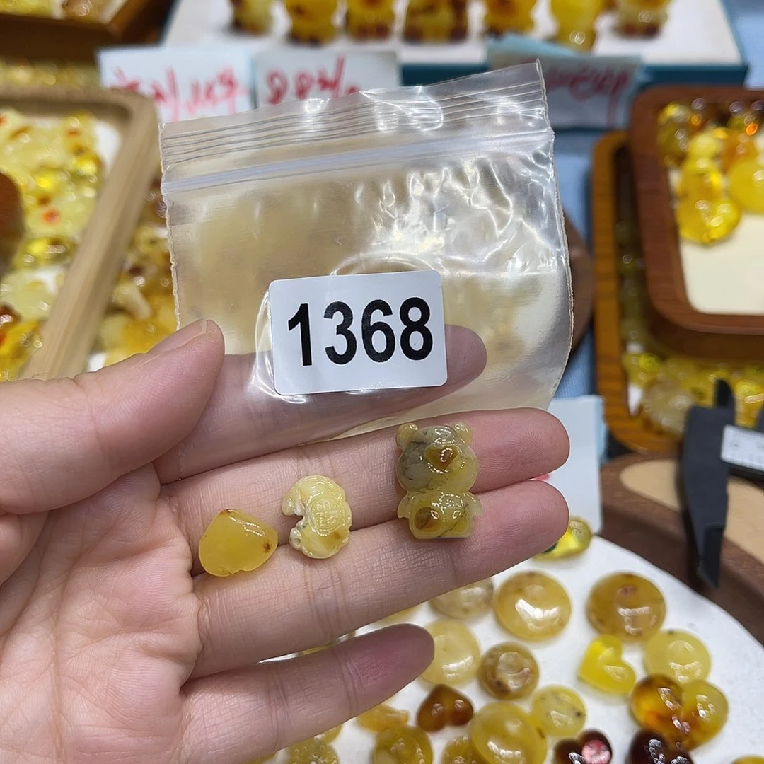 琥珀未镶嵌珠宝奇石