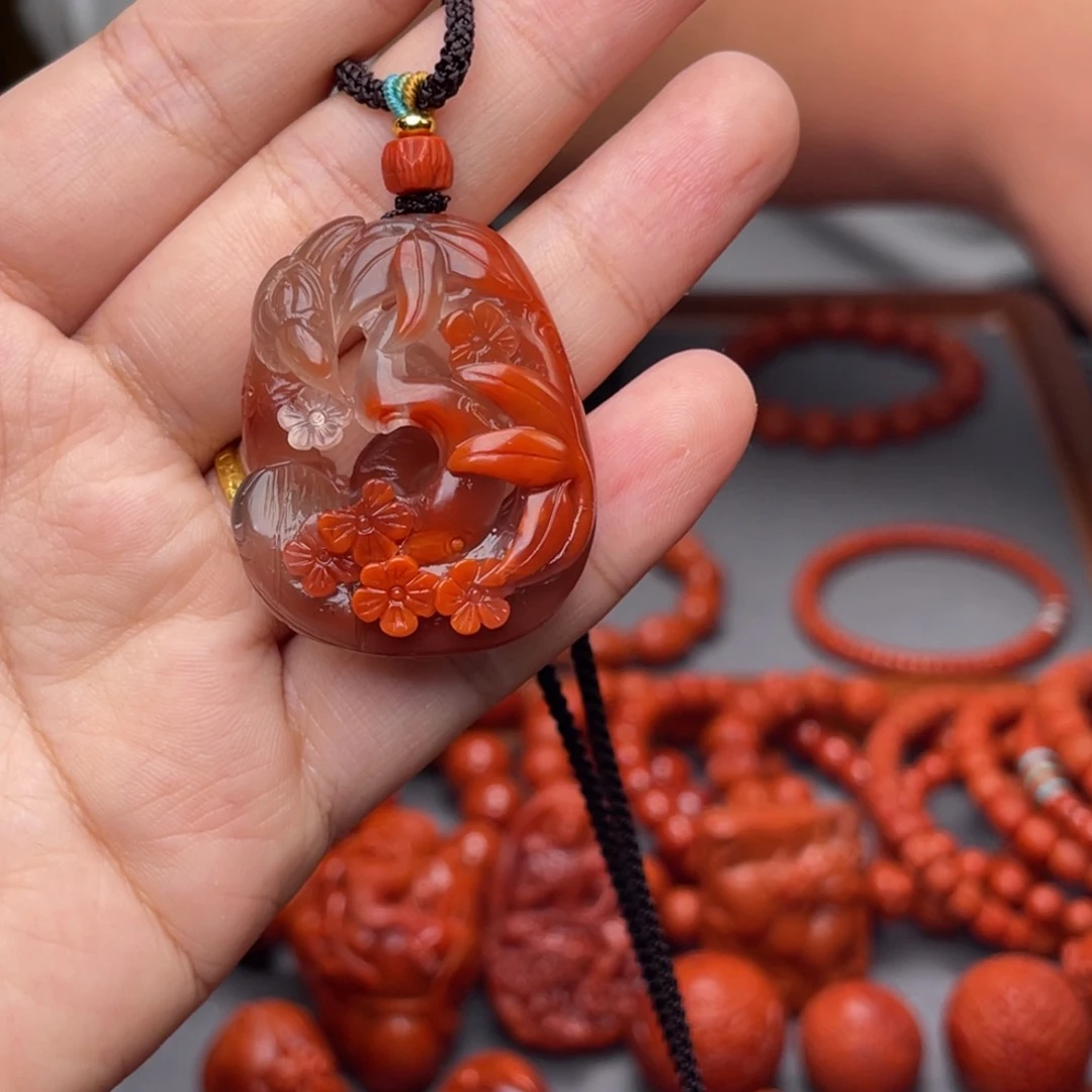 未镶嵌配饰南红玛瑙