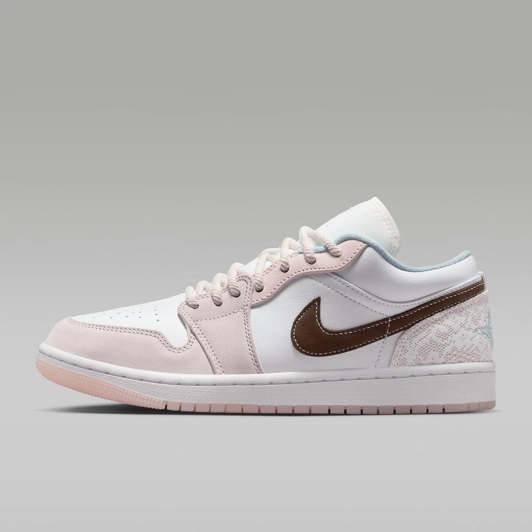 耐克AIR JORDAN 1 LOW CN 休闲舒适 女子运动鞋IB8859-101