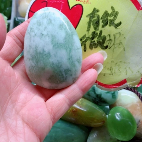 蛇纹石玉未镶嵌手把件