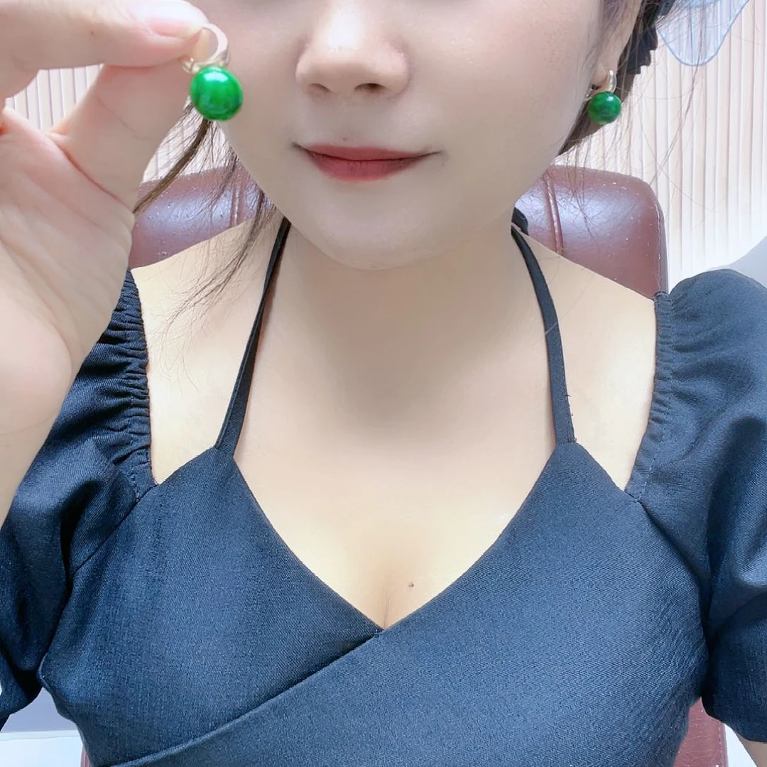 【闪购商品】翡翠未镶嵌颈饰