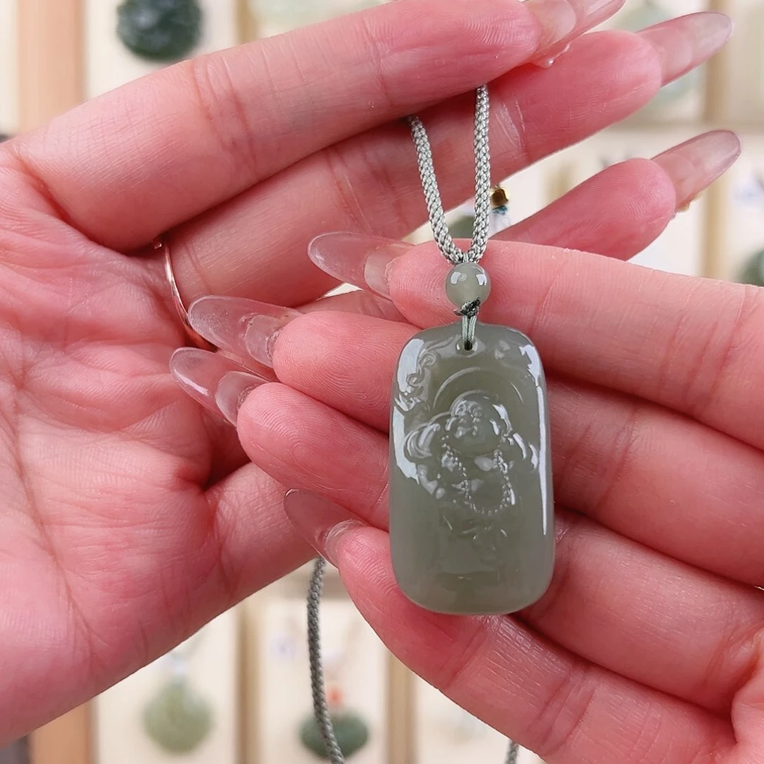 娟***儿和田玉未镶嵌颈饰