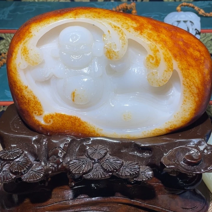 狼***牙和田玉未镶嵌颈饰J