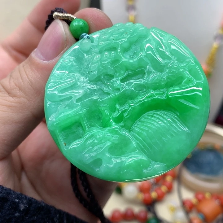 翡翠颈饰未镶嵌吊坠规格