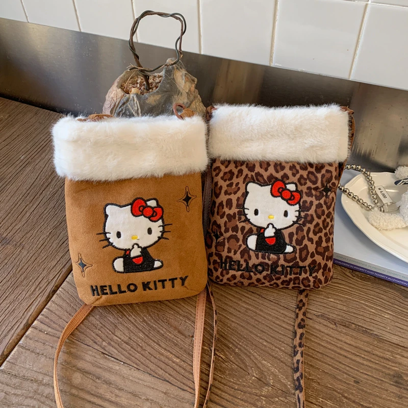 Hellokitty秋冬新款复古绒面猫咪刺绣毛绒手机包洋气百搭斜挎包