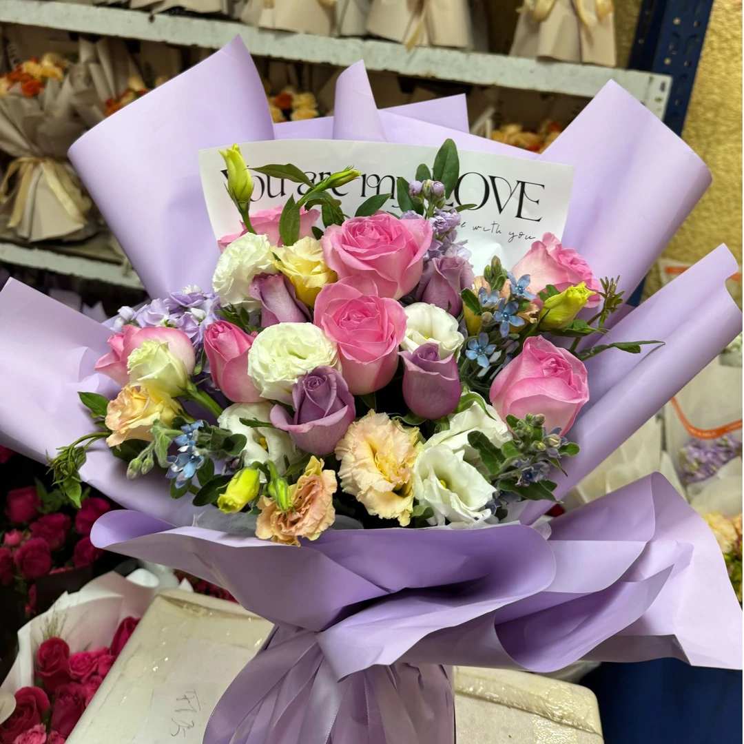 十一支粉紫玫瑰混搭花束（鲜花速递）