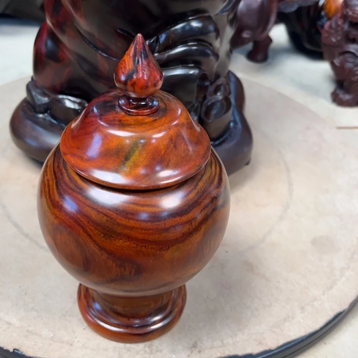 交趾黄檀（大红酸枝）将军罐