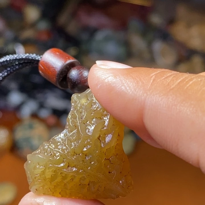 玛瑙/玉髓珠宝半成品未镶嵌迎**雨