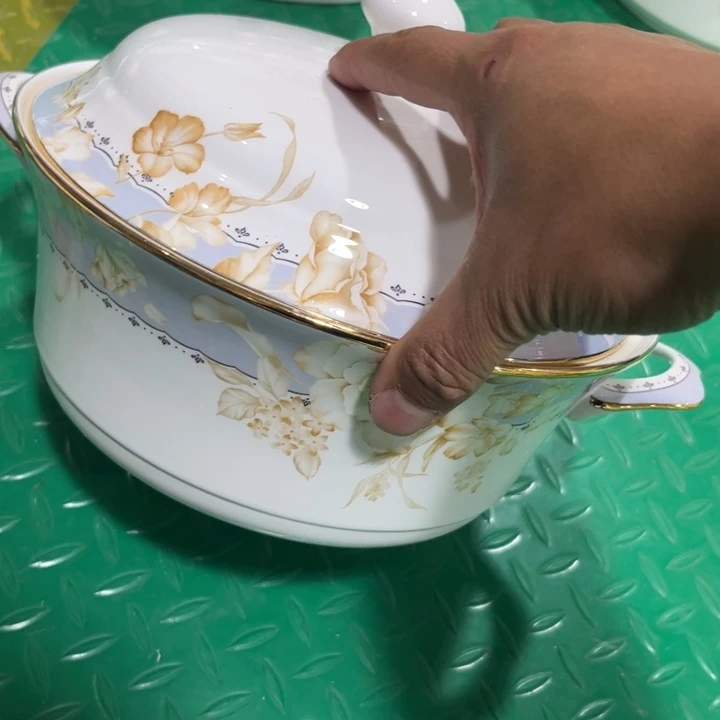 瓷片九寸汤锅一个微瑕