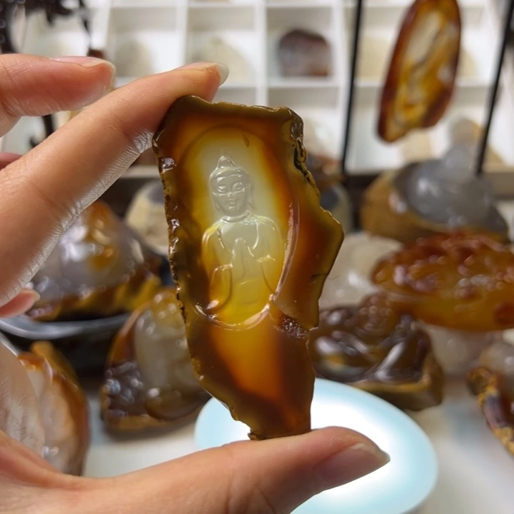 玛瑙/玉髓颈饰未镶嵌