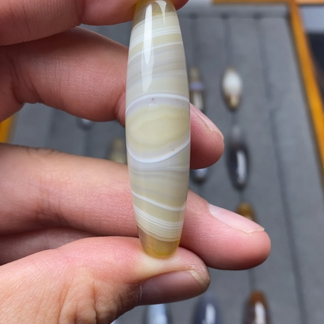 B***雨未镶嵌颈饰玛瑙/玉髓