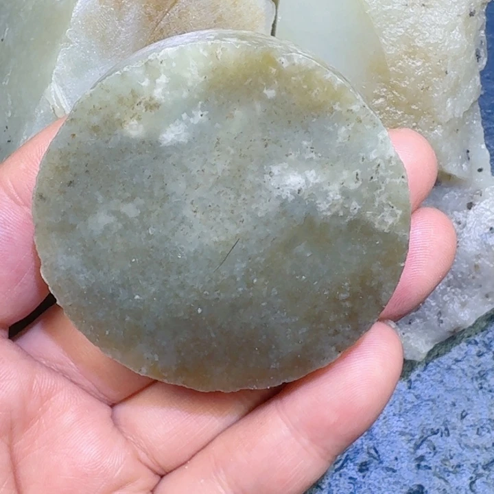 和田玉未镶嵌珠宝半成品