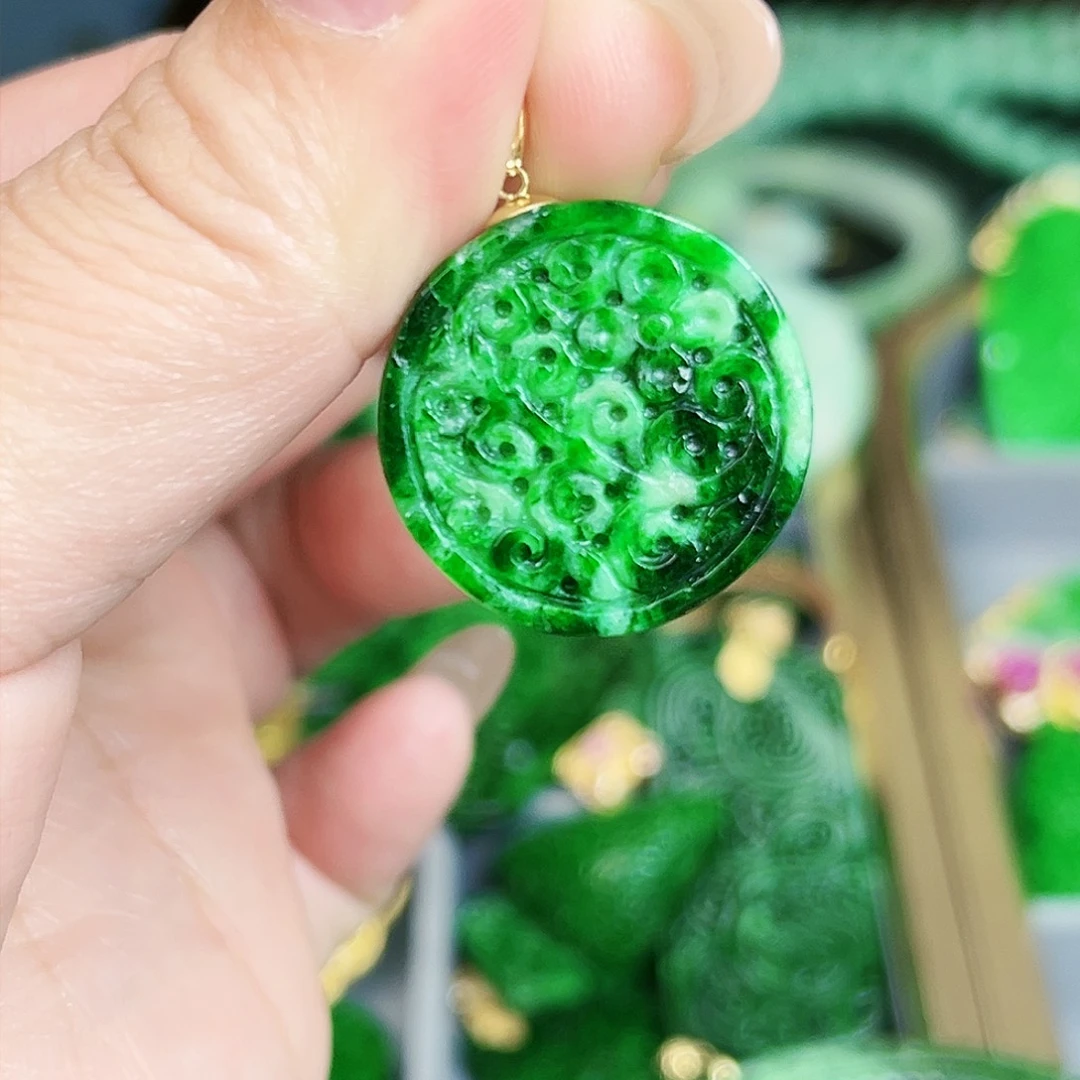 翡翠颈饰18K金镶嵌吊坠