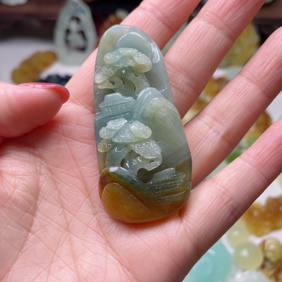 蛇纹石玉颈饰未镶嵌白*