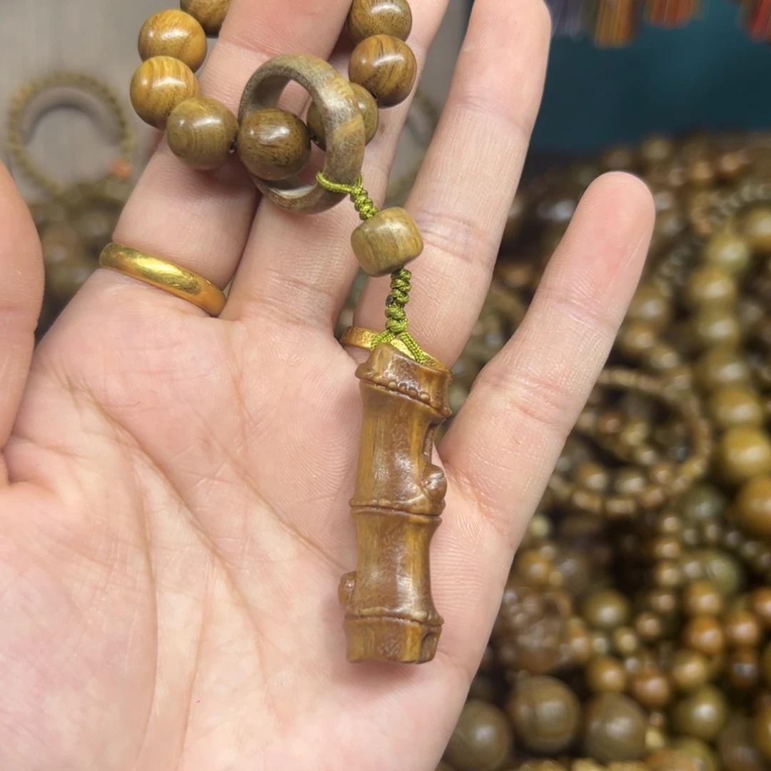 维腊木（绿檀）无事牌