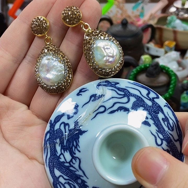 瓷片不会哈哈哈哈哈哈哈哈