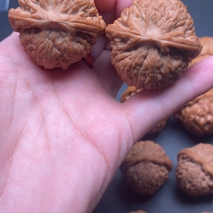 文玩核桃吊坠嘿***喂圆梦41