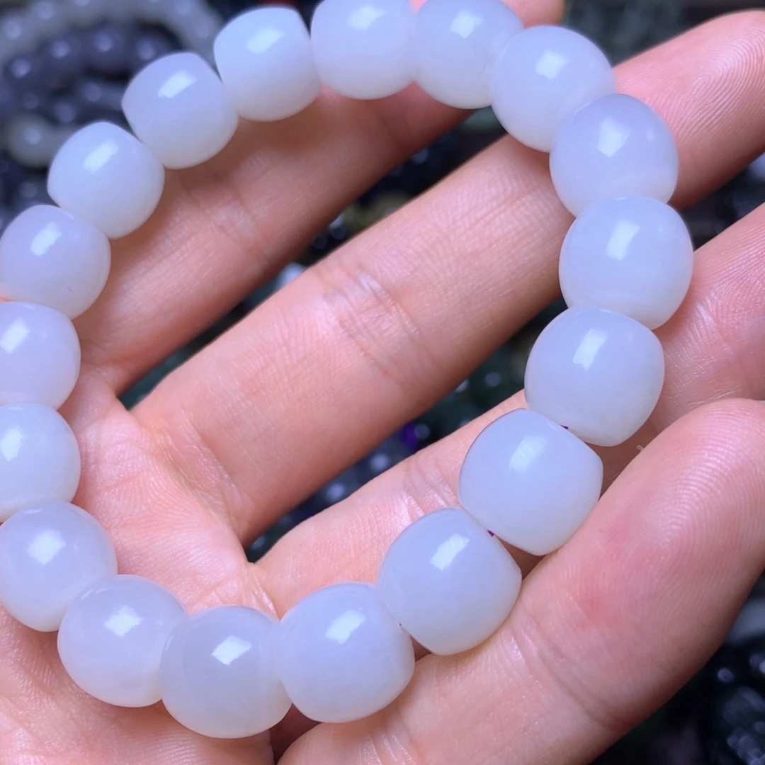 和田玉未镶嵌手串