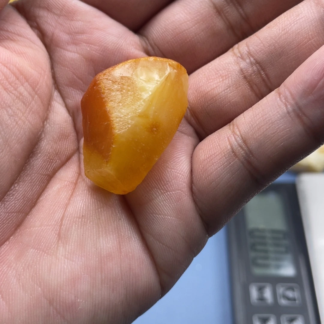 定制琥珀未镶嵌蜜蜡定制