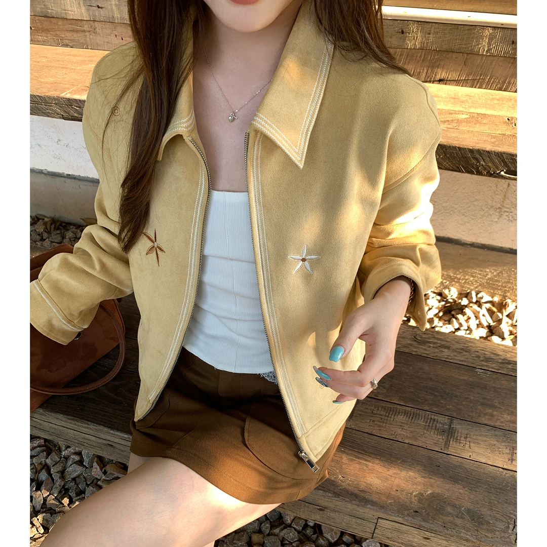 奶酪色复古刺绣夹克外套女秋季新款设计感小众短款麂皮绒夹克上衣