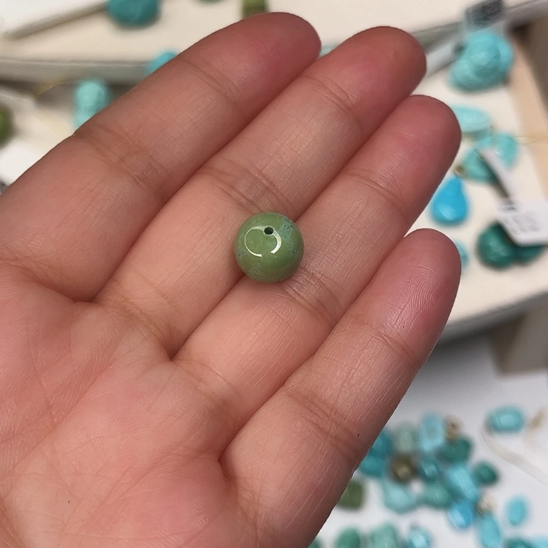 绿松石未镶嵌珠宝半成品